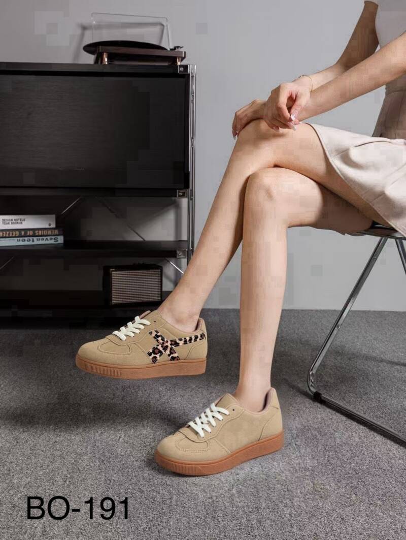 Buty sportowe damskie Roz 36-41/ 12 par